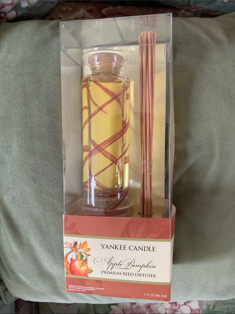 Yankee Candle Apple Pumpkin Reed Diffuser - Yellow & Orange Accents